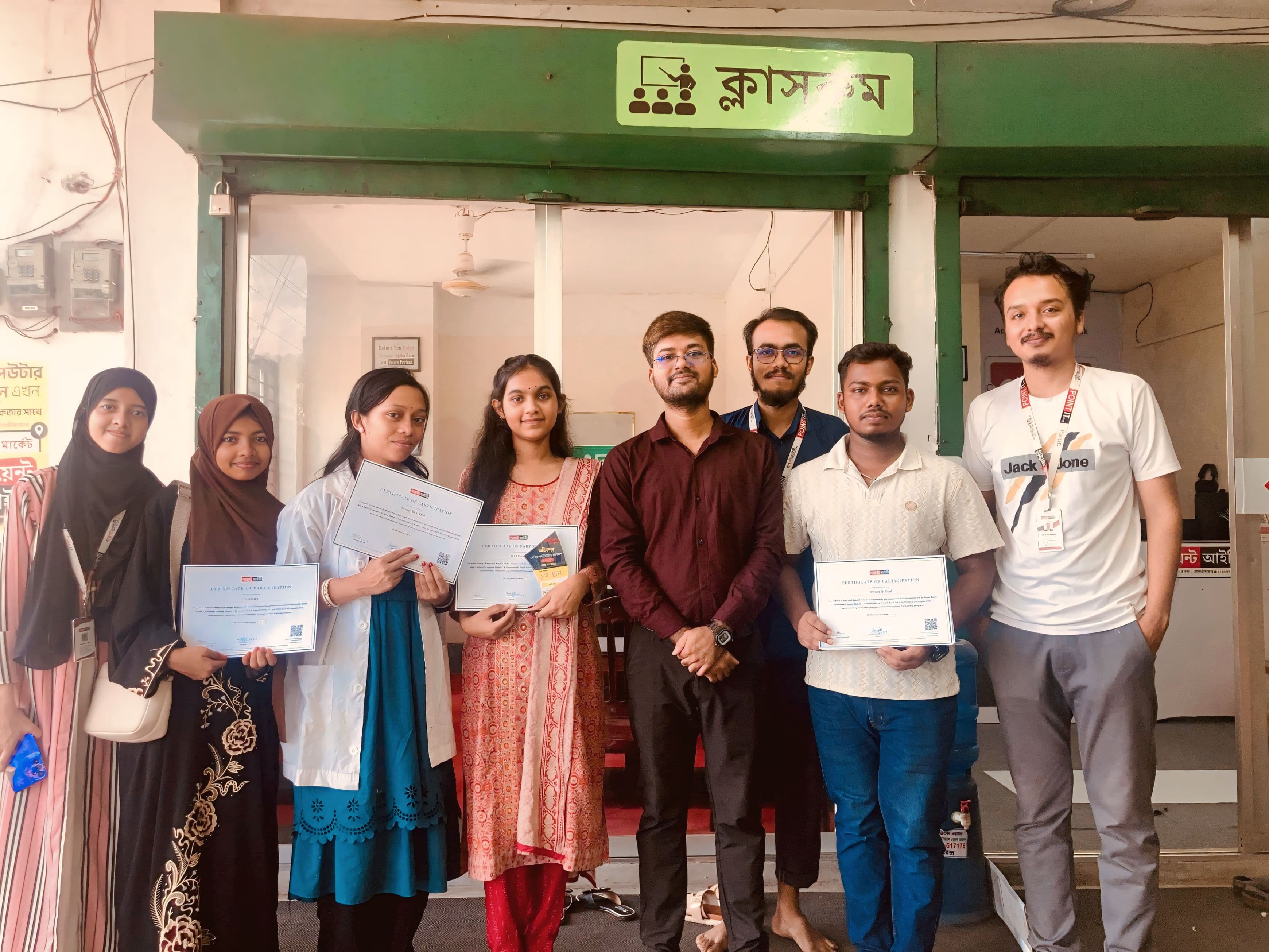 ৩৬ দিন ব্যাপি বেসিক কম্পিউটার কোর্সের সফল সমাপ্তি: শিক্ষার্থীদের অভাবনীয় সাফল্য ও অনুপ্রেরণার গল্প